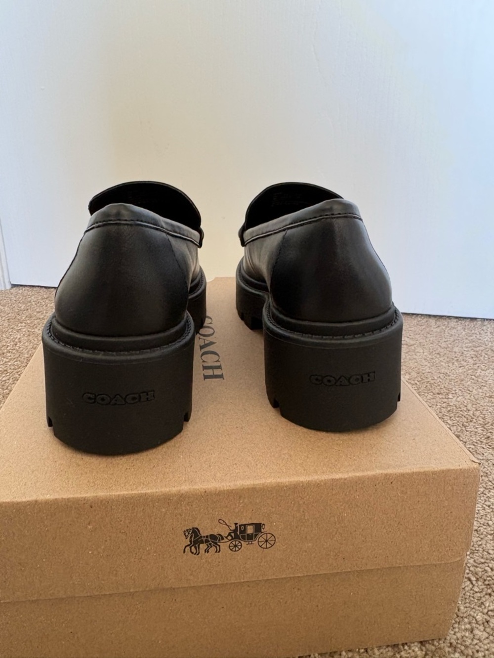 NEW Coach Lucy Leather Loafer , size 8, black - Picture 8 of 8